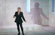 Theatre Review: Eddie Izzard in 'The Tragedy of Hamlet' at Shakespeare Theatre Company